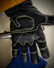 Load image into Gallery viewer, Vanguard Squad-1 Extrication Glove
